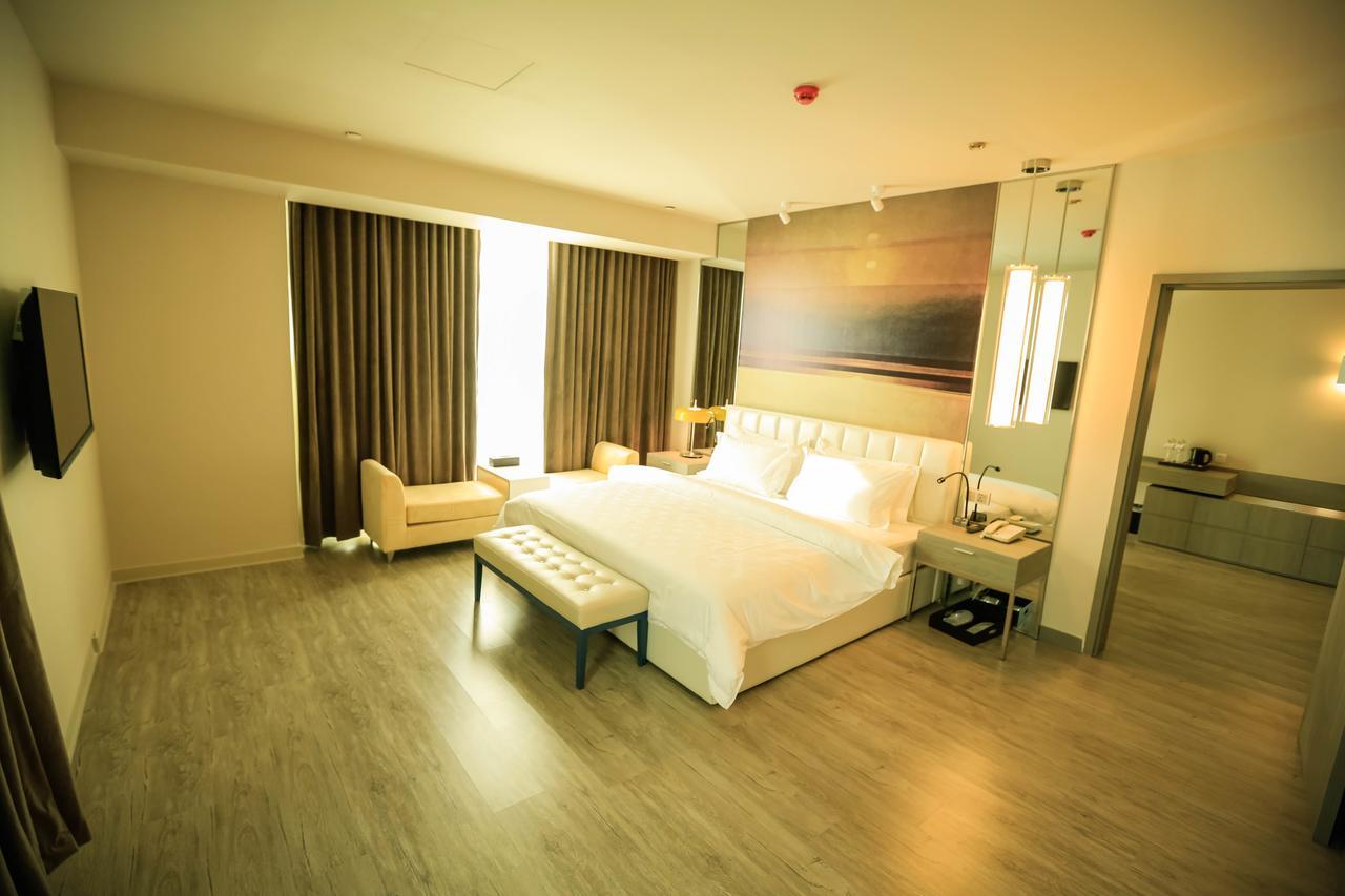 Metropolo Jin Jiang Hotels Turpan Administrative The Heart Of Pai Exteriör bild