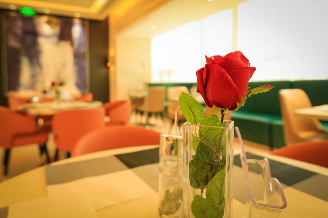 Metropolo Jin Jiang Hotels Turpan Administrative The Heart Of Pai Exteriör bild